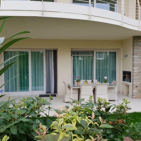 Deluxe Apartments Garda Sirmione Exterior photo