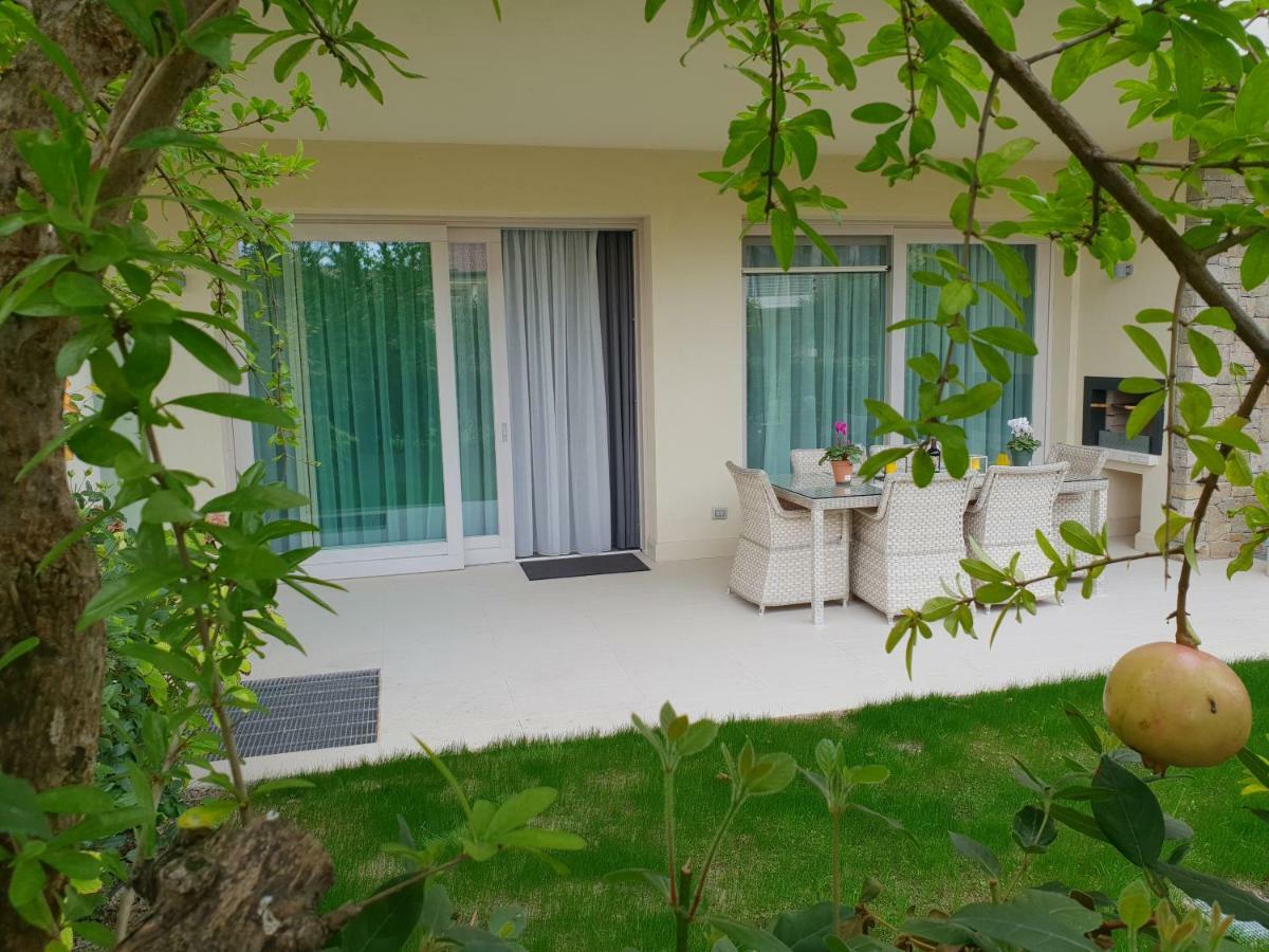 Deluxe Apartments Garda Sirmione Exterior photo